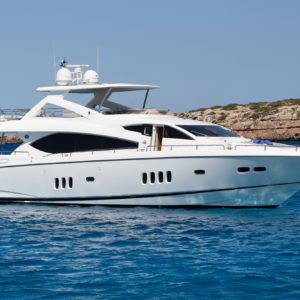 Exterior Sunseeker Yacht 27m Li-Jor Lancha Alquiler en Ibiza